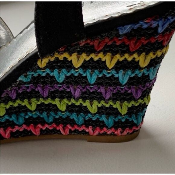 Rampage Size 8.5 Rainbow Knit Strappy Wedge Sandals Black Boho Festival Hippie - Picture 10 of 12